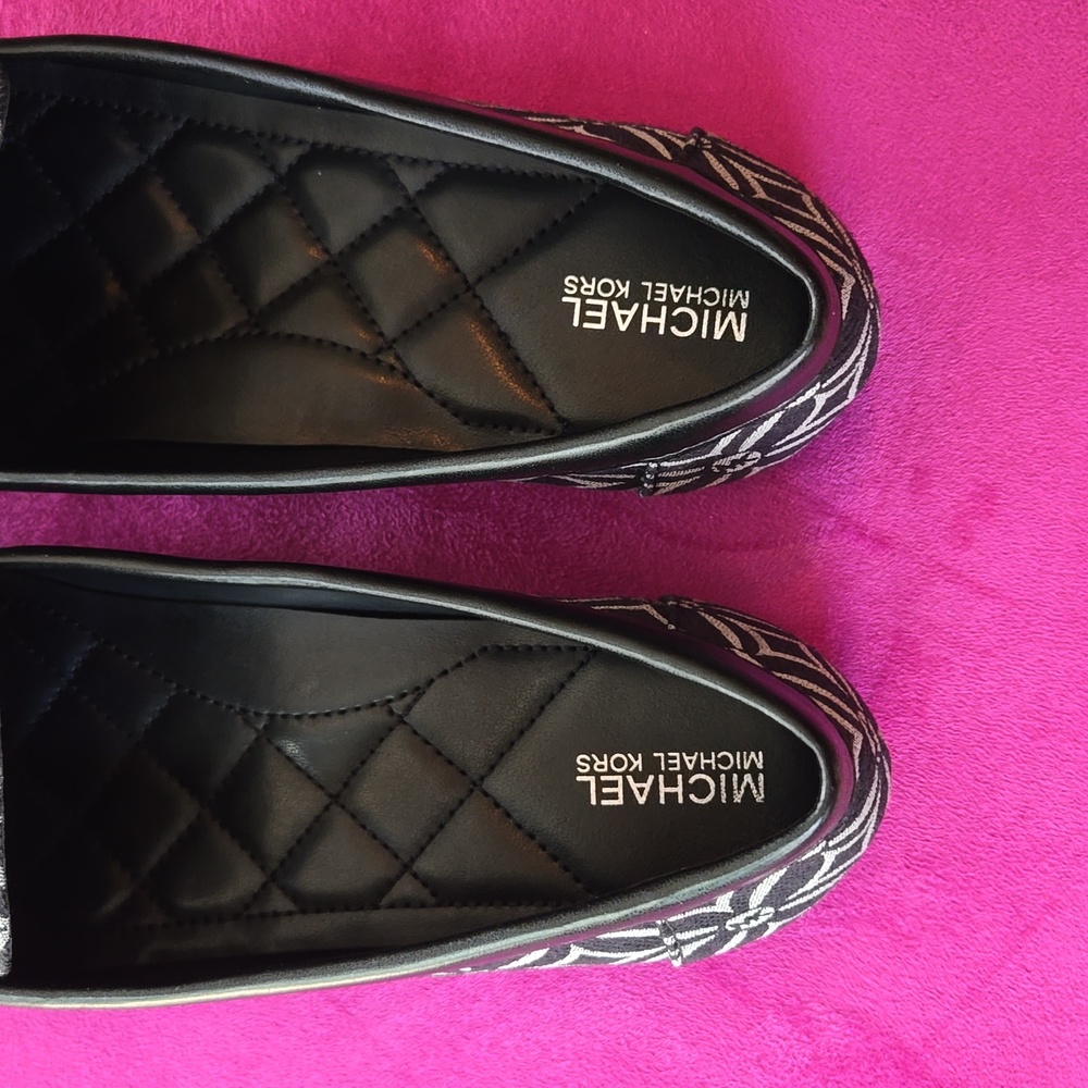 Sz 8 Michael KORS flats - Picture 3 of 4